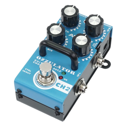 AMT Ozzulator CH-2 — bass / guitar chorus effect