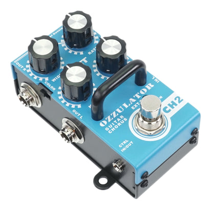 AMT Ozzulator CH-2 — bass / guitar chorus effect